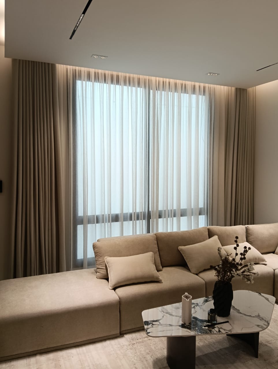 مفروشات وأرضيات السريع